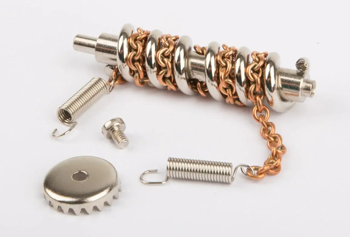 Schnecke mit Kette und Zahnkranz mit Zugfeder